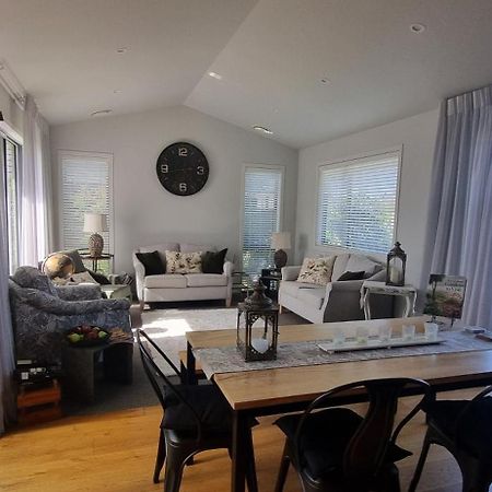 Cambridge Retreat Bed & Breakfast Bagian luar foto